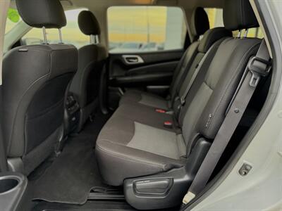 2020 Nissan Pathfinder S   - Photo 4 - Somerton, AZ 85350