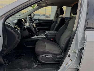 2020 Nissan Pathfinder S   - Photo 3 - Somerton, AZ 85350