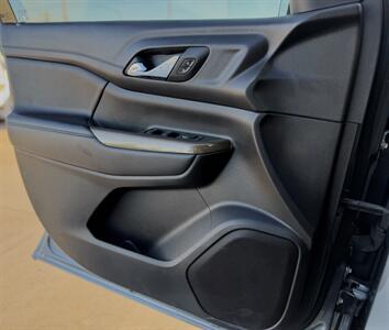 2021 GMC Acadia SLE - Photo 9 - Somerton, AZ 85350