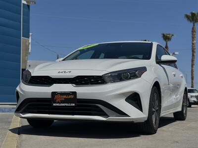 2022 Kia Forte LXS   - Photo 7 - Somerton, AZ 85350