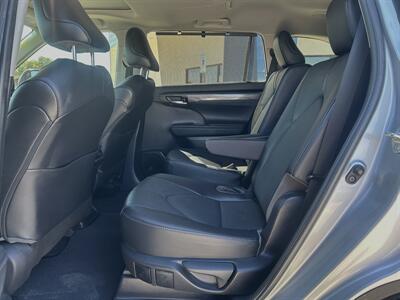 2020 Toyota Highlander Limited   - Photo 3 - Yuma, AZ 85364