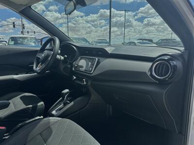 2020 Nissan Kicks SV   - Photo 5 - Somerton, AZ 85350