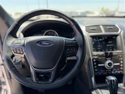 2019 Ford Explorer Limited - Photo 2 - Yuma, AZ 85365