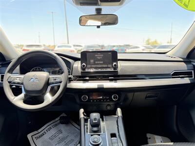 2022 Mitsubishi Outlander ES - Photo 3 - Somerton, AZ 85350