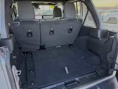 2024 Jeep Wrangler Sahara   - Photo 11 - Yuma, AZ 85364