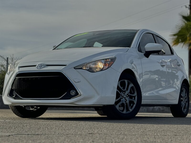 2020 Toyota Yaris LE