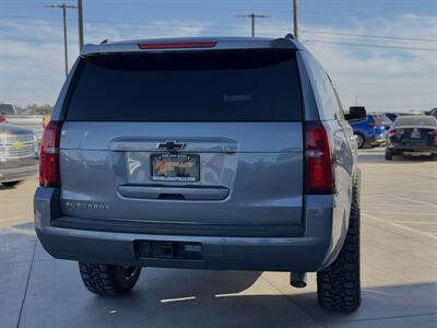 2019 Chevrolet Suburban LT - Photo 8 - Yuma, AZ 85365