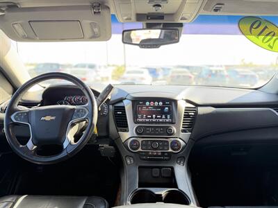 2019 Chevrolet Suburban LT - Photo 9 - Yuma, AZ 85365
