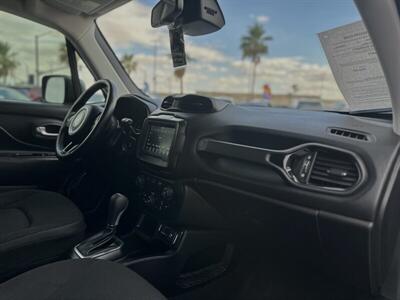 2020 Jeep Renegade Altitude   - Photo 5 - Yuma, AZ 85364