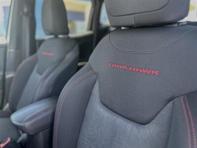 2017 Jeep Renegade Trailhawk   - Photo 12 - Yuma, AZ 85365