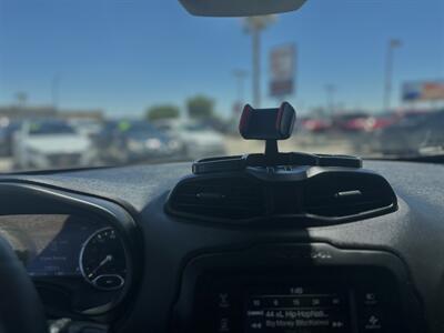 2017 Jeep Renegade Trailhawk   - Photo 14 - Yuma, AZ 85365