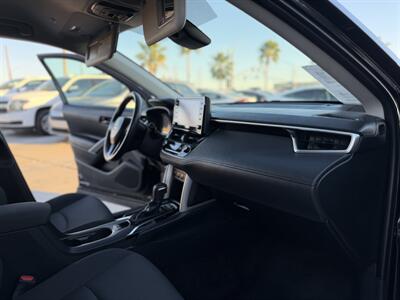 2022 Toyota Corolla Cross LE   - Photo 8 - Yuma, AZ 85364