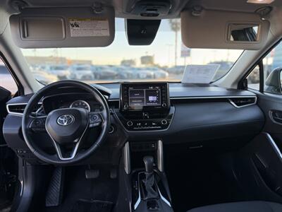 2022 Toyota Corolla Cross LE   - Photo 2 - Yuma, AZ 85364