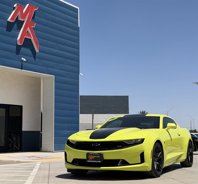 2020 Chevrolet Camaro LT   - Photo 1 - Yuma, AZ 85364