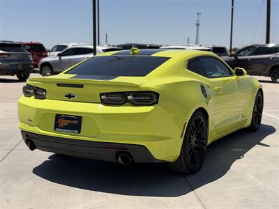 2020 Chevrolet Camaro LT - Photo 6 - Yuma, AZ 85364