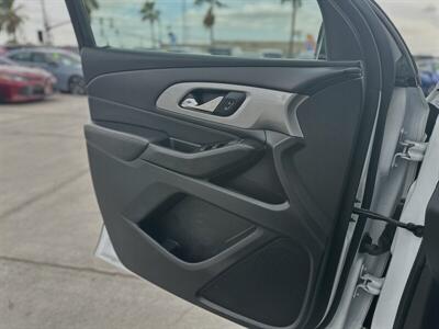 2020 Chevrolet Traverse LT Cloth - Photo 7 - Yuma, AZ 85365