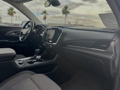 2020 Chevrolet Traverse LT Cloth - Photo 6 - Yuma, AZ 85365