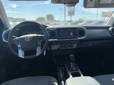 2023 Toyota Tacoma SR5   - Photo 2 - Yuma, AZ 85364