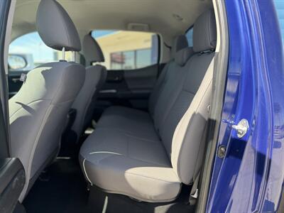 2023 Toyota Tacoma SR5   - Photo 4 - Yuma, AZ 85364