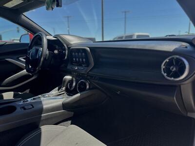 2019 Chevrolet Camaro SS   - Photo 11 - Yuma, AZ 85365