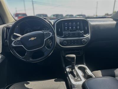 2019 Chevrolet Colorado LT   - Photo 2 - Yuma, AZ 85365