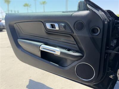 2022 Ford Mustang GT Premium - Photo 8 - Yuma, AZ 85364