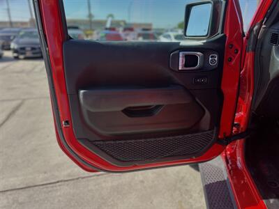 2022 Jeep Wrangler Sahara   - Photo 8 - Yuma, AZ 85364