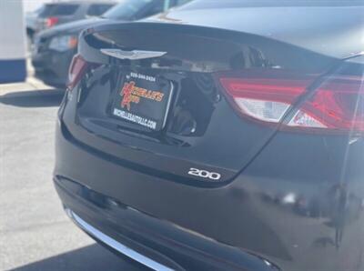 2016 Chrysler 200 Limited   - Photo 10 - Yuma, AZ 85364