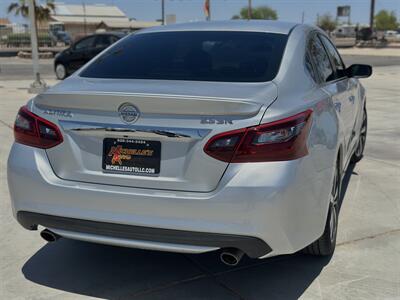 2017 Nissan Altima 3.5 SR   - Photo 9 - Yuma, AZ 85364