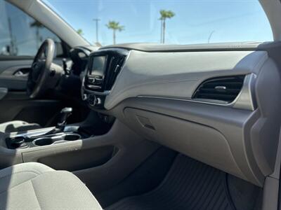 2019 Chevrolet Traverse LT Cloth   - Photo 6 - Yuma, AZ 85364