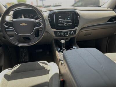 2019 Chevrolet Traverse LT Cloth   - Photo 2 - Yuma, AZ 85364