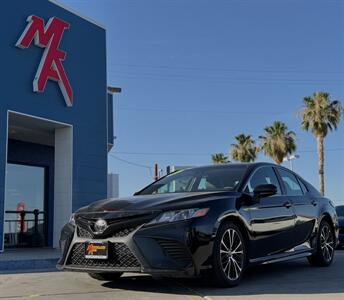 2018 Toyota Camry SE Sedan