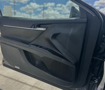 2018 Toyota Camry SE   - Photo 9 - Somerton, AZ 85350