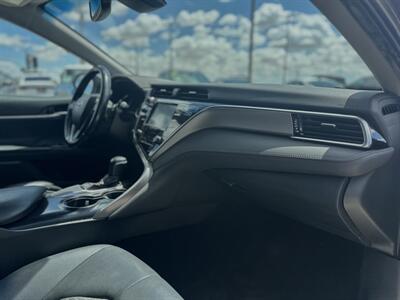 2018 Toyota Camry SE   - Photo 5 - Somerton, AZ 85350