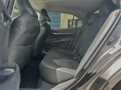 2018 Toyota Camry SE   - Photo 4 - Somerton, AZ 85350