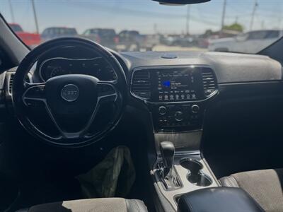 2020 Jeep Grand Cherokee Altitude   - Photo 2 - Somerton, AZ 85350