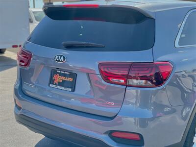 2019 Kia Sorento LX   - Photo 13 - Yuma, AZ 85364