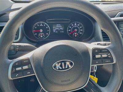 2019 Kia Sorento LX   - Photo 8 - Yuma, AZ 85364