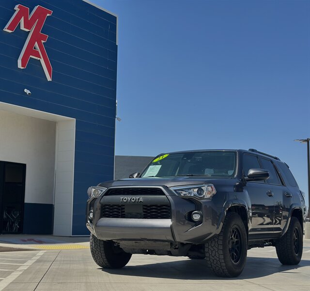 2021 Toyota 4Runner SR5  