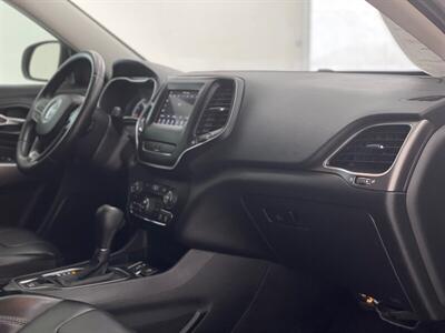 2019 Jeep Cherokee Latitude Plus - Photo 3 - Yuma, AZ 85364