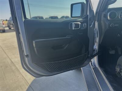 2019 Jeep Wrangler   - Photo 5 - Somerton, AZ 85350