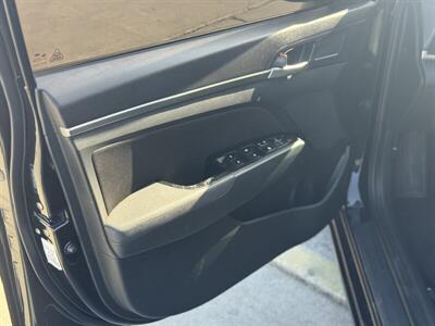 2020 Hyundai ELANTRA SEL   - Photo 6 - Somerton, AZ 85350