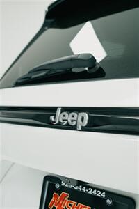 2022 Jeep Grand Cherokee Limited   - Photo 7 - Yuma, AZ 85364