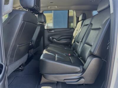 2019 Chevrolet Suburban LT   - Photo 4 - Yuma, AZ 85365