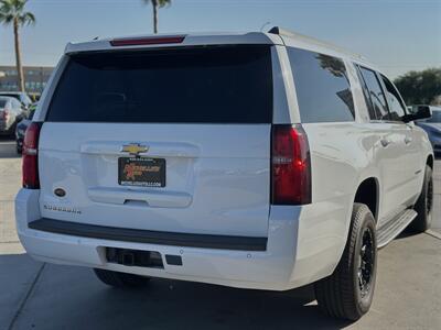 2019 Chevrolet Suburban LT   - Photo 8 - Yuma, AZ 85365