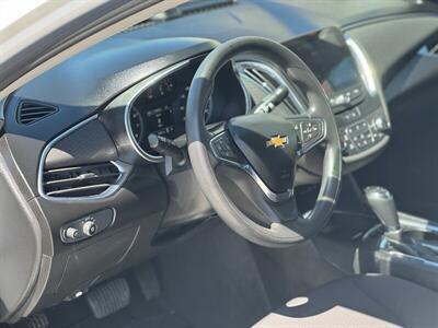 2020 Chevrolet Malibu LT - Photo 2 - Somerton, AZ 85350