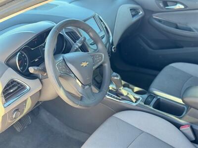 2018 Chevrolet Cruze LT Auto - Photo 3 - Yuma, AZ 85364