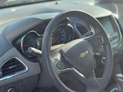 2018 Chevrolet Cruze LT Auto - Photo 2 - Yuma, AZ 85364