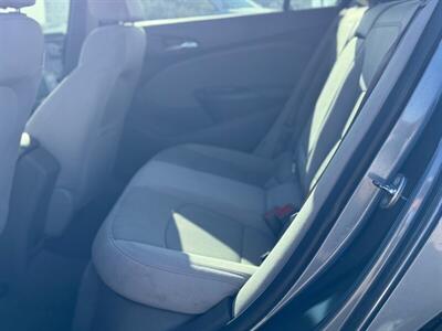 2018 Chevrolet Cruze LT Auto - Photo 4 - Yuma, AZ 85364