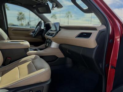 2021 Chevrolet Suburban Premier   - Photo 12 - Yuma, AZ 85364